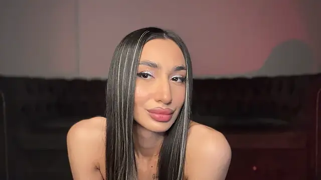 Snapshot of alissadreams chatting on 11-16-25, 05:18 alissadreams online show from 11-16-25, 05:18