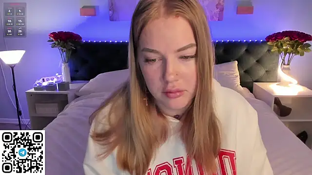 Snapshot of DonnaSmith chatting on 09-13-25, 07:52 DonnaSmith online show from 09-13-25, 07:52