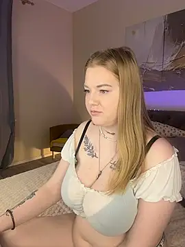 Snapshot of DonnaSmith chatting on 01-17-26, 09:25 DonnaSmith online show from 01-17-26, 09:25