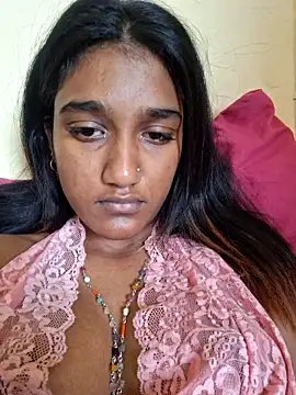 Snapshot of indianpink_lips chatting on 09-19-25, 08:27 indianpink lips online show from 09-19-25, 08:27