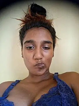 Snapshot of indianpink_lips chatting on 02-07-26, 01:37 indianpink lips online show from 02-07-26, 01:37