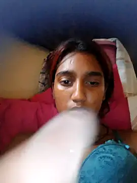 Snapshot of indianpink_lips chatting on 02-15-26, 03:53 indianpink lips online show from 02-15-26, 03:53