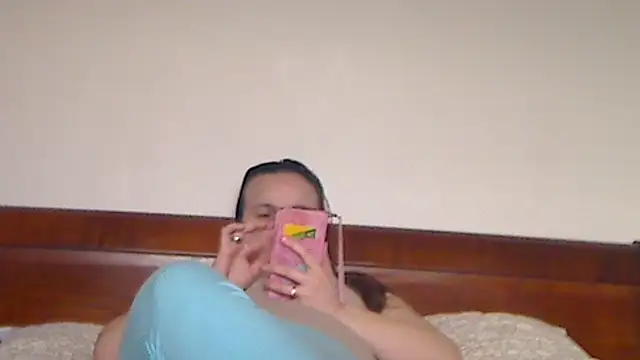 Snapshot of cpl9142 chatting on 02-19-25, 02:12 cpl9142 online show from 02-19-25, 02:12