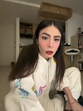 Snapshot of candycami19 chatting on 10-05-25, 05:28 candycami19 online show from 10-05-25, 05:28