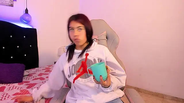 Melany  dreams online show from 02-26-25, 04:56