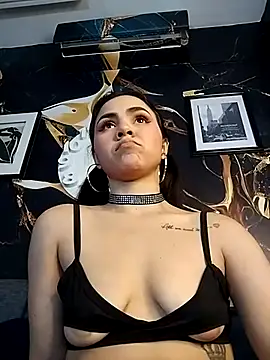 Natty roberts  online show from 02-22-25, 10:20