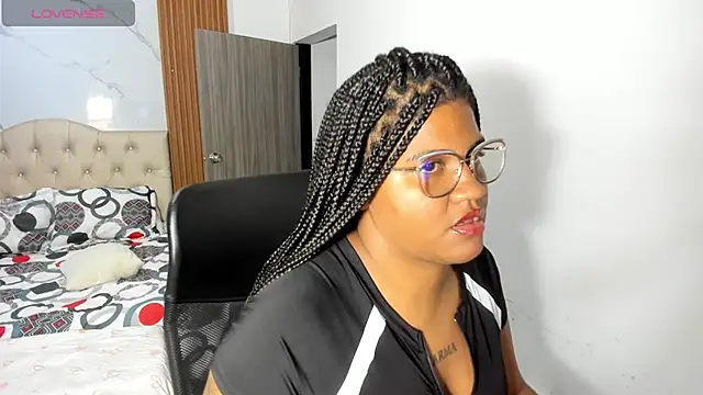 ZahraRose online show from 05-11-26, 09:12