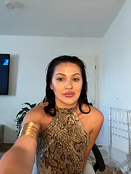 YoungHotMilf97 online show from 11-03-25, 08:48