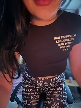 Snapshot of YoungHotMilf97 chatting on 02-25-26, 08:13 YoungHotMilf97 online show from 02-25-26, 08:13