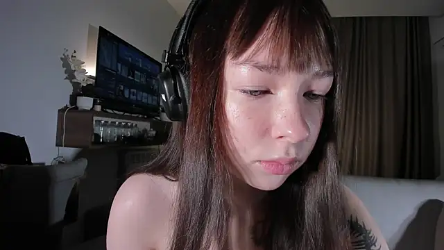 Snapshot of Sindy_Juxx chatting on 04-14-26, 02:56 Sindy Juxx online show from 04-14-26, 02:56