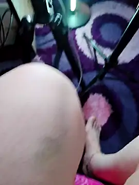 Snapshot of Loly2025 chatting on 01-11-26, 01:54 Loly2025 online show from 01-11-26, 01:54