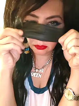 Loly2025 online show from 05-31-26, 06:09