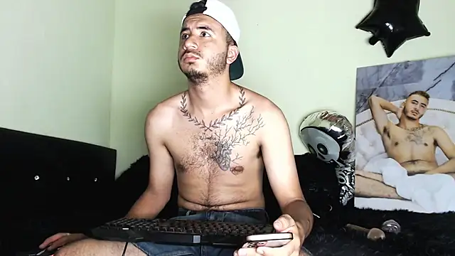 AdamParker  online show from 11-04-25, 12:10