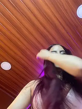 Snapshot of Bonbom_sr chatting on 03-20-25, 04:51 Bonbom sr online show from 03-20-25, 04:51