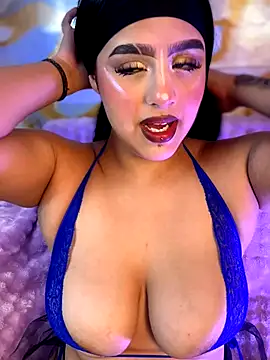 Snapshot of Bonbom_sr chatting on 11-22-25, 04:33 Bonbom sr online show from 11-22-25, 04:33