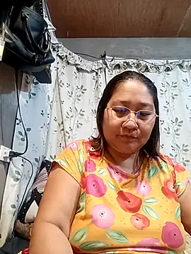 Snapshot of hotchubby88 chatting on 10-26-25, 05:24 hotchubby88 online show from 10-26-25, 05:24