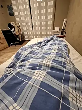 Snapshot of DerechteJunge chatting on 02-14-25, 02:28 DerechteJunge online show from 02-14-25, 02:28