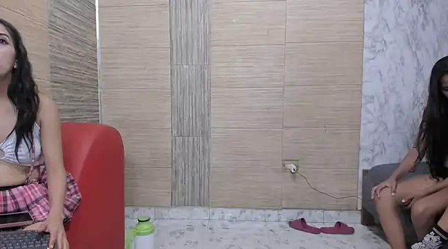 Snapshot of crazylatinagirls chatting on 02-16-25, 08:32 crazylatinagirls online show from 02-16-25, 08:32