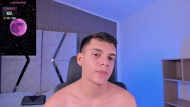 JacobRoberts1 online show from 11-05-25, 09:48