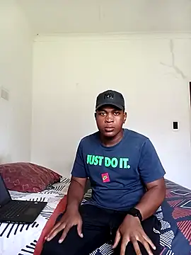 Snapshot of bosszonke123 chatting on 03-06-25, 01:14 bosszonke123 online show from 03-06-25, 01:14