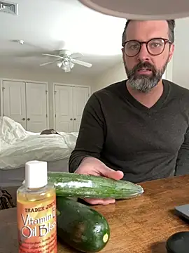 Snapshot of plaintreebull chatting on 02-12-26, 04:35 plaintreebull online show from 02-12-26, 04:35