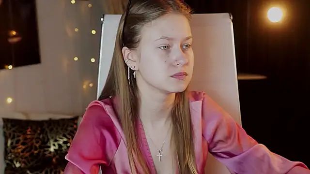 EveMundie online show from 03-28-26, 09:42