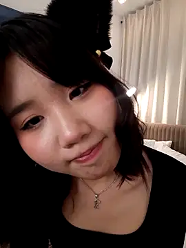 Snapshot of HitomiAoki chatting on 02-22-25, 01:11 HitomiAoki online show from 02-22-25, 01:11