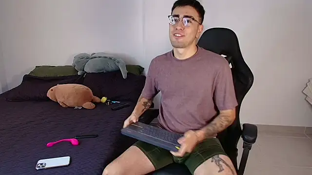 Andy shaaw online show from 02-25-25, 01:17