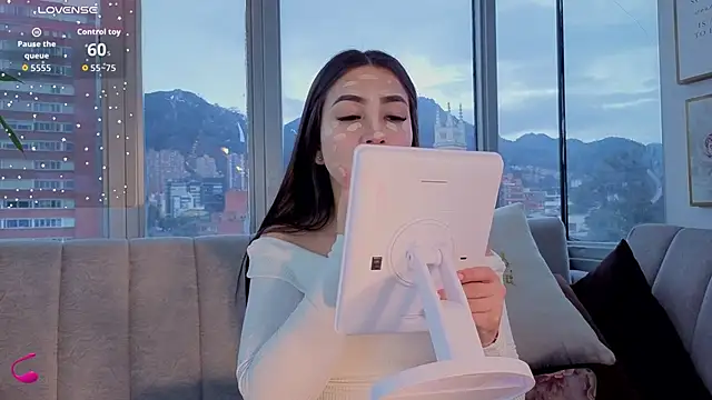 Ivanna West online show from 11-24-25, 11:32