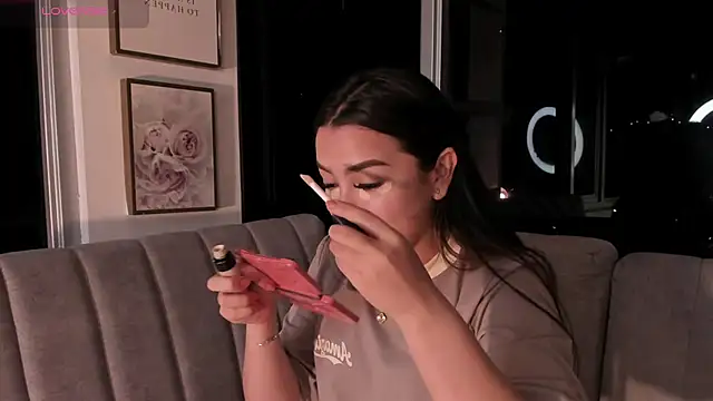 Snapshot of Ivanna_West chatting on 06-20-26, 09:56 Ivanna West online show from 06-20-26, 09:56