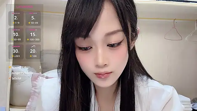 Snapshot of yueyue2003 chatting on 06-29-26, 01:00 yueyue2003 online show from 06-29-26, 01:00