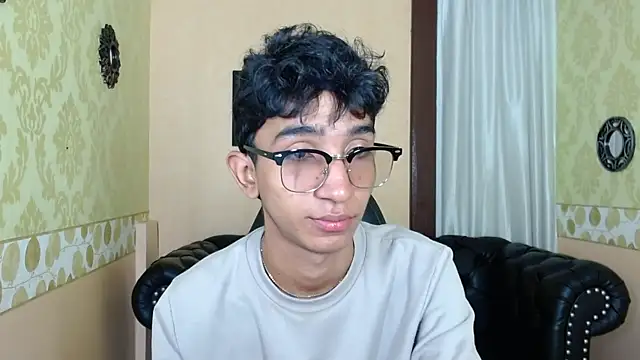 Snapshot of Martin_Linares chatting on 03-17-25, 01:50 Martin Linares online show from 03-17-25, 01:50