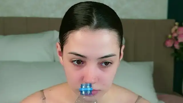 Alice Deleon online show from 12-04-25, 11:19