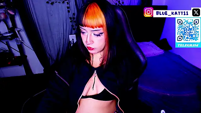 Snapshot of blue_katt chatting on 06-05-26, 12:17 blue katt online show from 06-05-26, 12:17