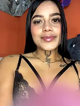 Emily sharlot online show from 11-26-25, 09:43