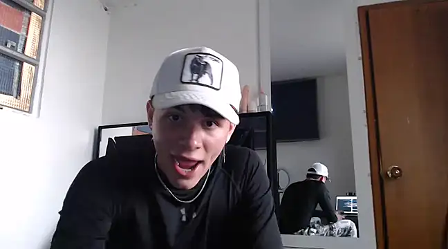 Snapshot of Smith_boy_25 chatting on 02-20-25, 10:15 Smith boy 25 online show from 02-20-25, 10:15