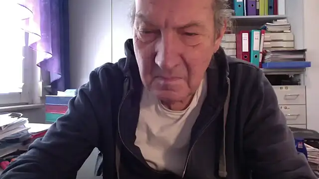 HMStraps01 online show from 03-04-25, 12:55