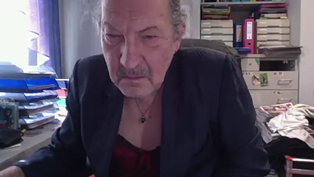 Snapshot of HMStraps01 chatting on 02-23-26, 11:40 HMStraps01 online show from 02-23-26, 11:40