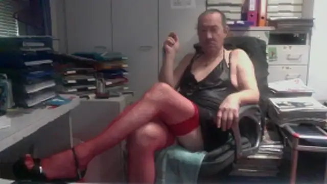 Snapshot of HMStraps01 chatting on 02-26-26, 10:03 HMStraps01 online show from 02-26-26, 10:03