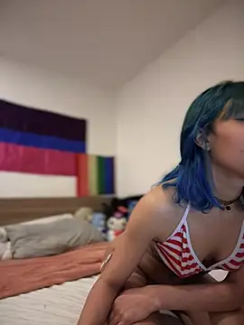 Snapshot of sweet_Amy0 chatting on 02-26-25, 02:37 sweet Amy0 online show from 02-26-25, 02:37