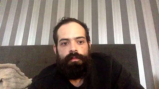 guccititi online show from 09-26-25, 09:30