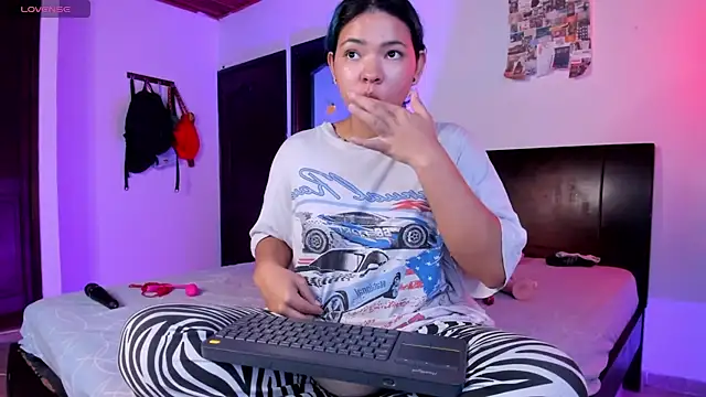 Snapshot of Ammymorgan chatting on 02-24-25, 03:12 Ammymorgan online show from 02-24-25, 03:12