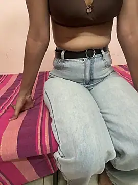 Snapshot of Pushpa-jhukegi chatting on 10-12-25, 07:18 Pushpa-jhukegi online show from 10-12-25, 07:18