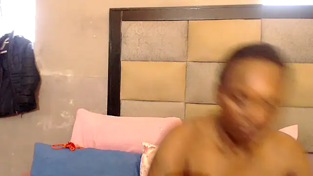 Snapshot of DIVAASS1 chatting on 03-05-26, 08:32 DIVAASS1 online show from 03-05-26, 08:32