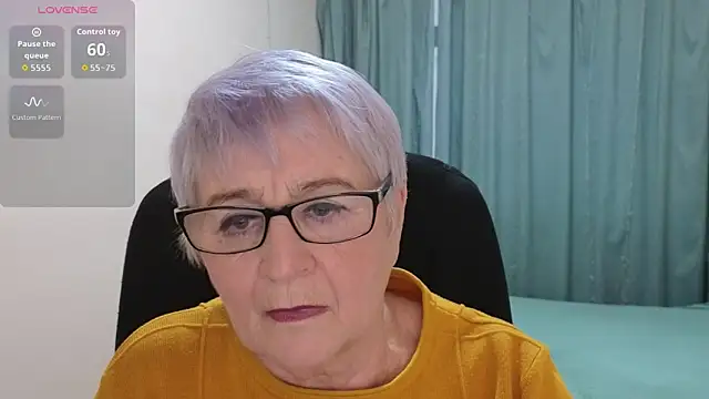 Snapshot of Sandra_Snowflake chatting on 11-29-25, 11:57 Sandra Snowflake online show from 11-29-25, 11:57