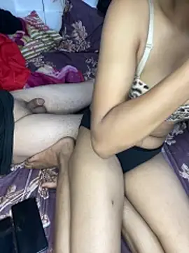 Snapshot of Sabnam_bano chatting on 12-03-25, 08:07 Sabnam bano online show from 12-03-25, 08:07