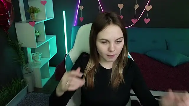 Snapshot of Dyna_bae chatting on 02-18-25, 04:37 Dyna bae online show from 02-18-25, 04:37