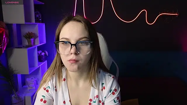 Snapshot of Dyna_bae chatting on 02-28-25, 01:05 Dyna bae online show from 02-28-25, 01:05