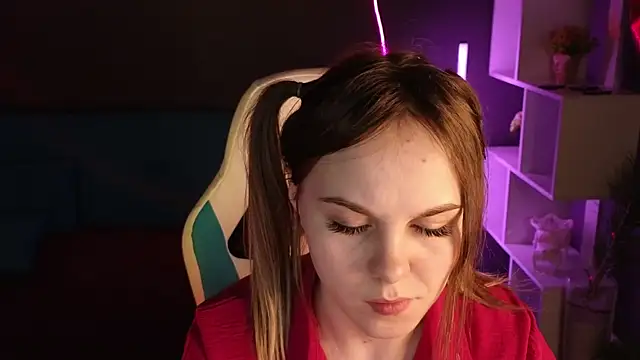 Snapshot of Dyna_bae chatting on 03-09-25, 11:03 Dyna bae online show from 03-09-25, 11:03