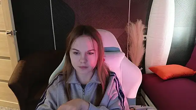 Snapshot of Dyna_bae chatting on 09-10-25, 01:49 Dyna bae online show from 09-10-25, 01:49